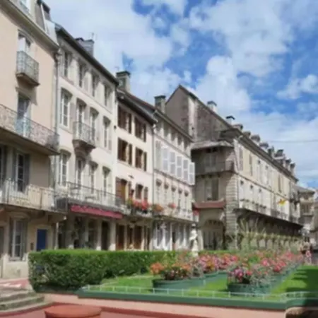 La Fontaine- Douceur, Centre Historique Et Charme Plombieres-les-Bains